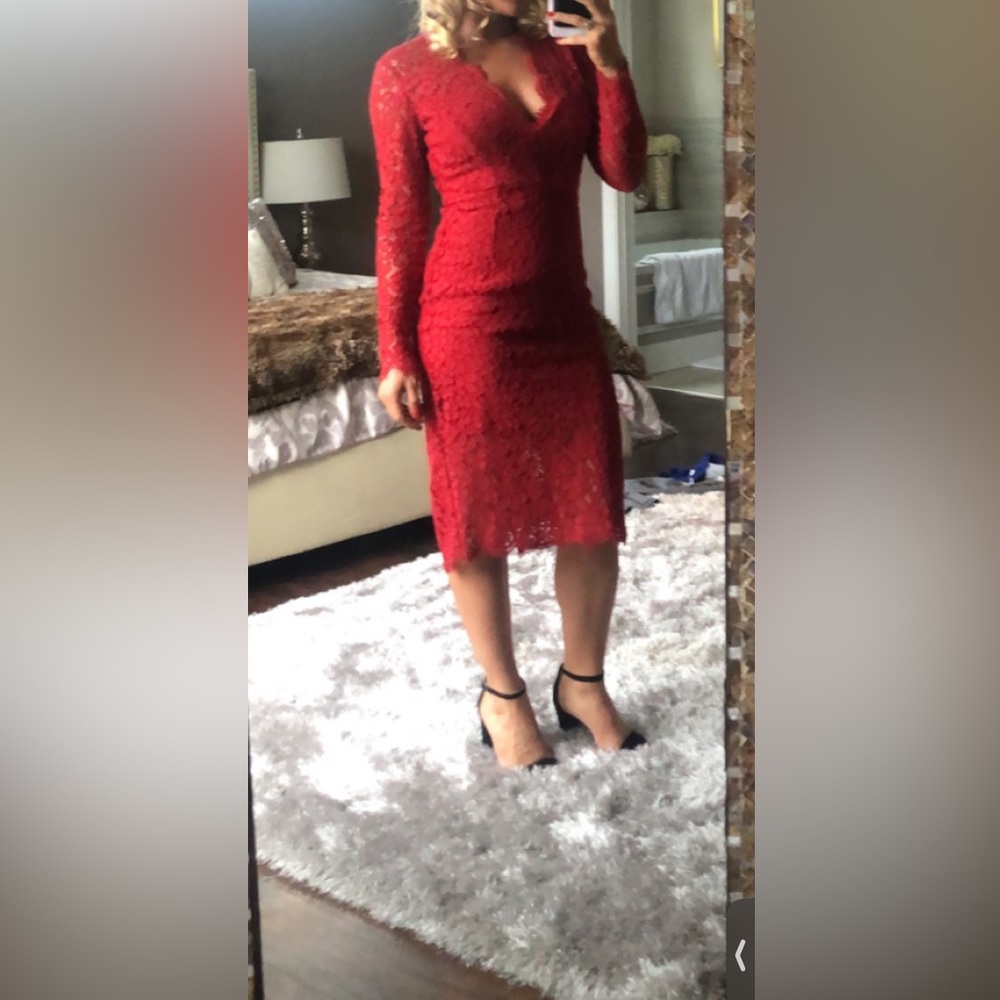 Bardot Size 6 Red Lace Dress